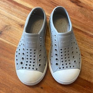 Gray Natives